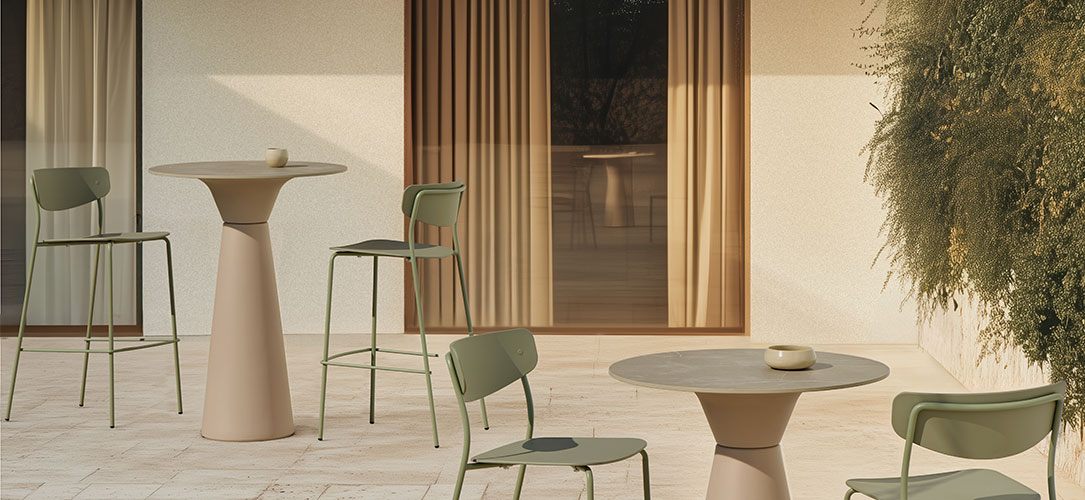 Lea Outdoor Stools