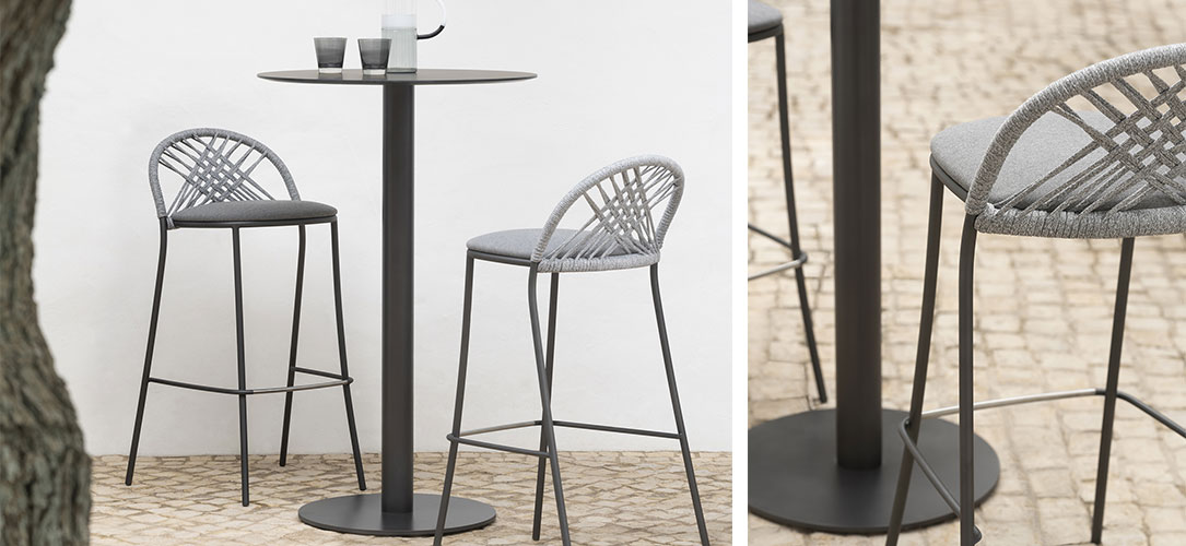 Petale Stools